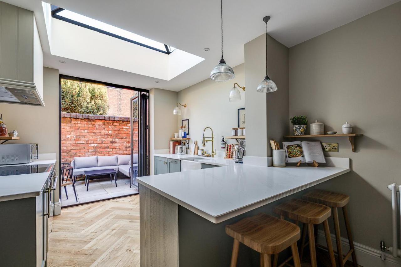 *New* Little Pyecroft House, Chester Buitenkant foto