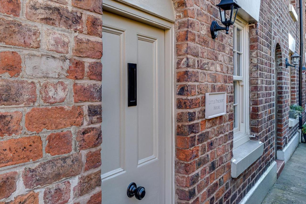 *New* Little Pyecroft House, Chester Buitenkant foto